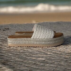 Bohemian Style White Woven Sandals